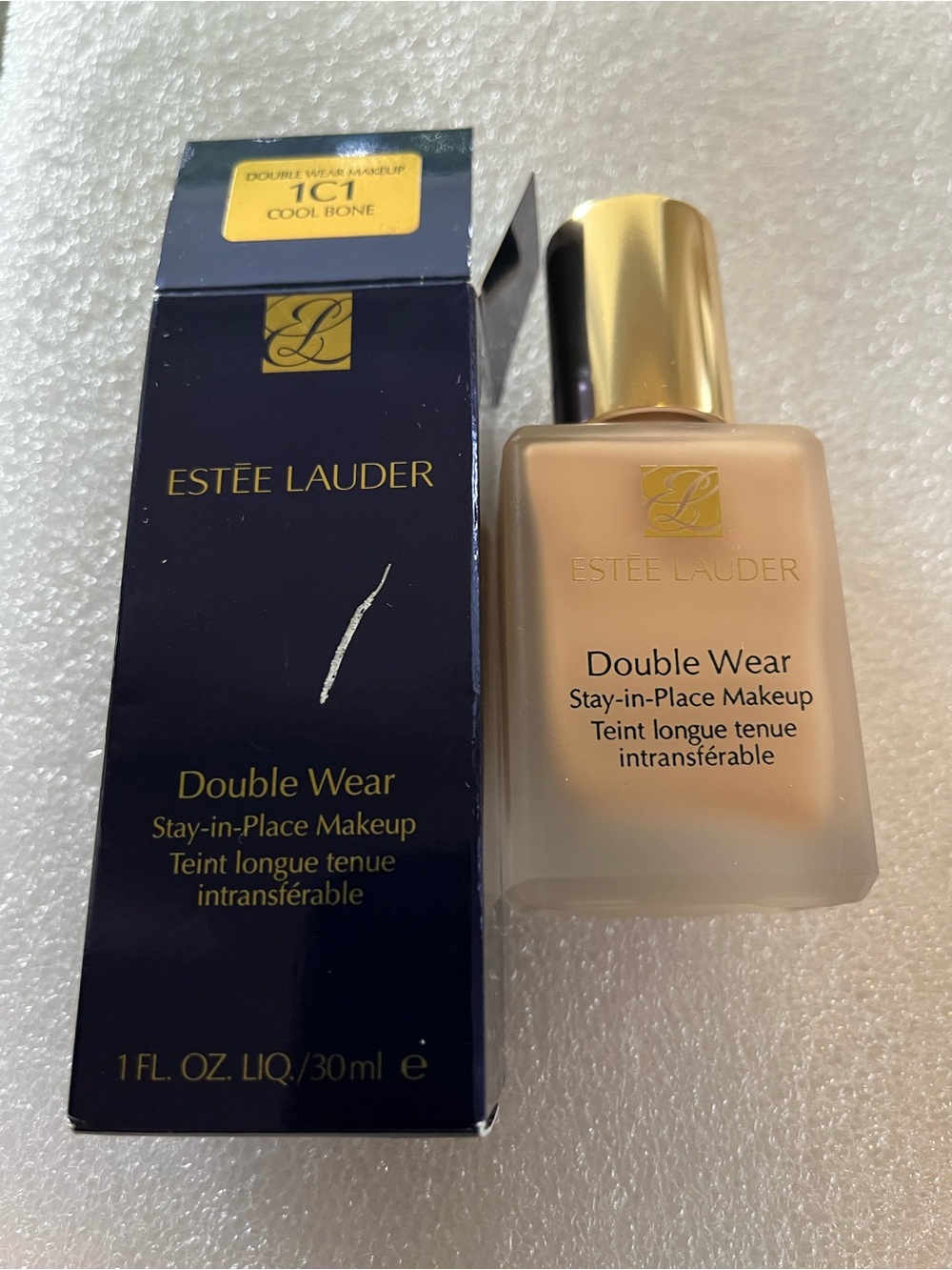 Estee Lauder Double Wear Foundation - Cool Bone 1C1. Old formula (the best one!)